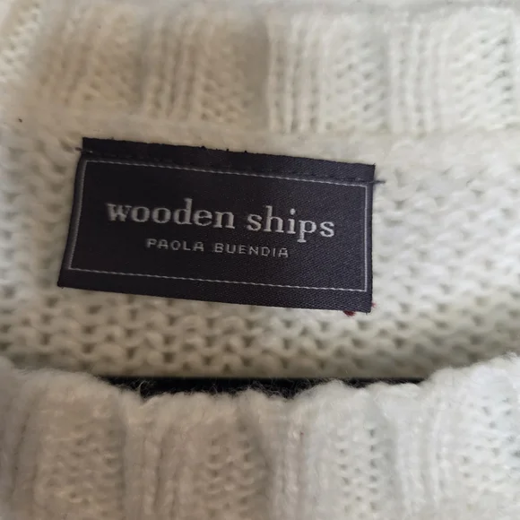 Wooden Ships White Sweater with Pink Car and Gifts Design - Picture 3 of 8